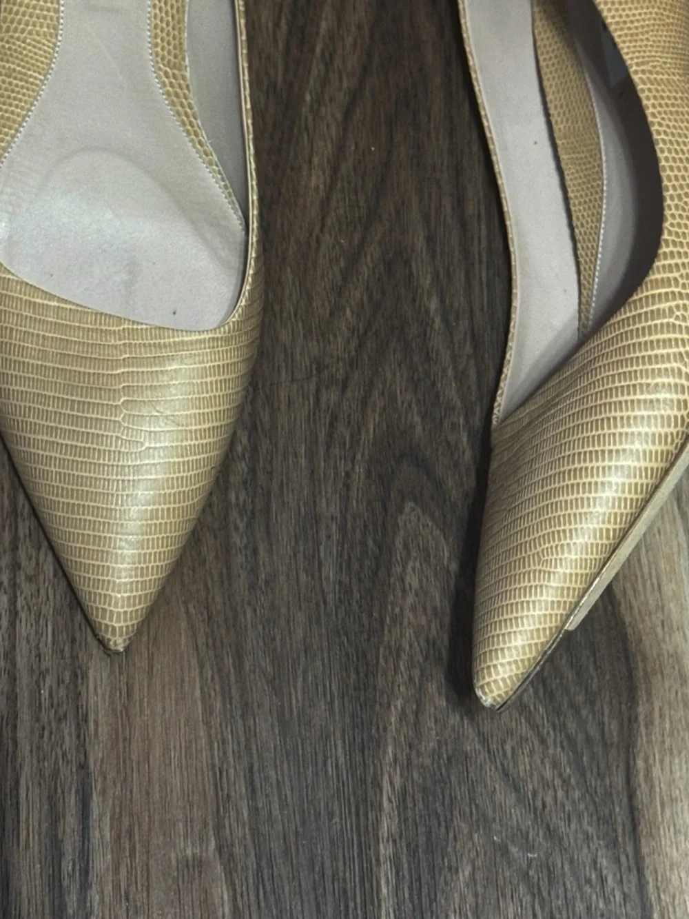 M.M.LaFleur Ginger Pumps - Embossed Lizard in Wheat EU 39.5/US 8.5/9 - Picture 5 of 12